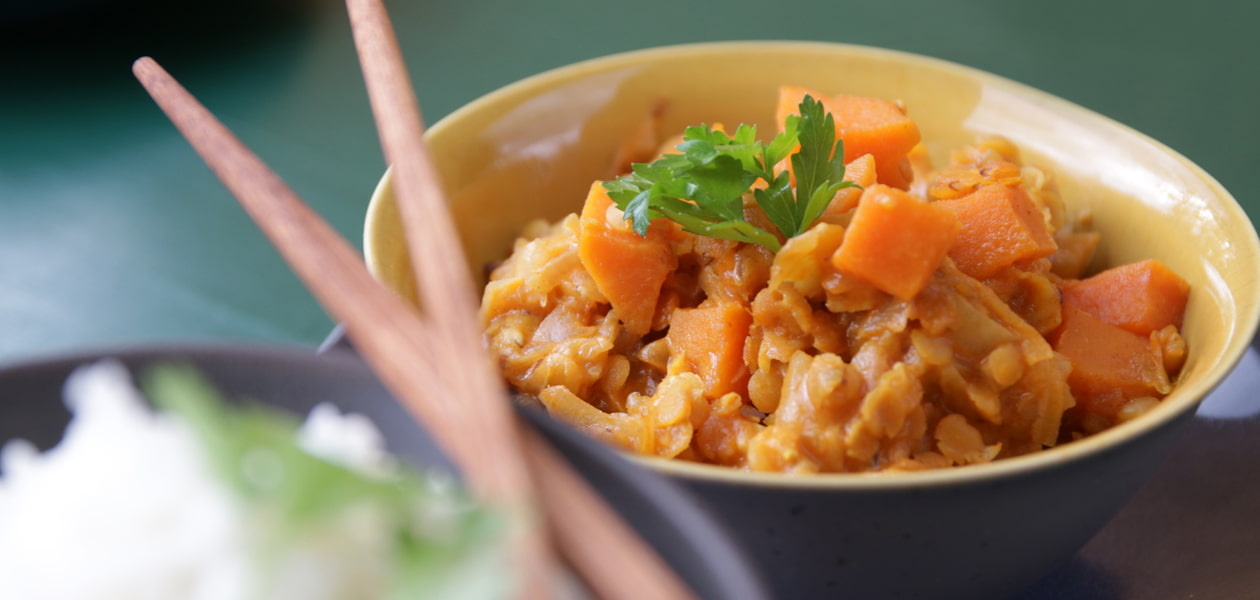 SPITZKOHLCURRY MIT LINSEN